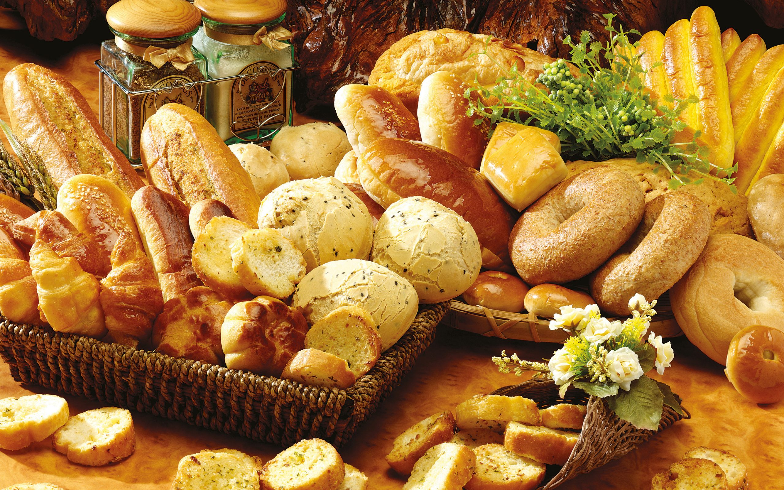 Sweet Bakery - Roti Berkualitas dengan Kemasan Inovatif